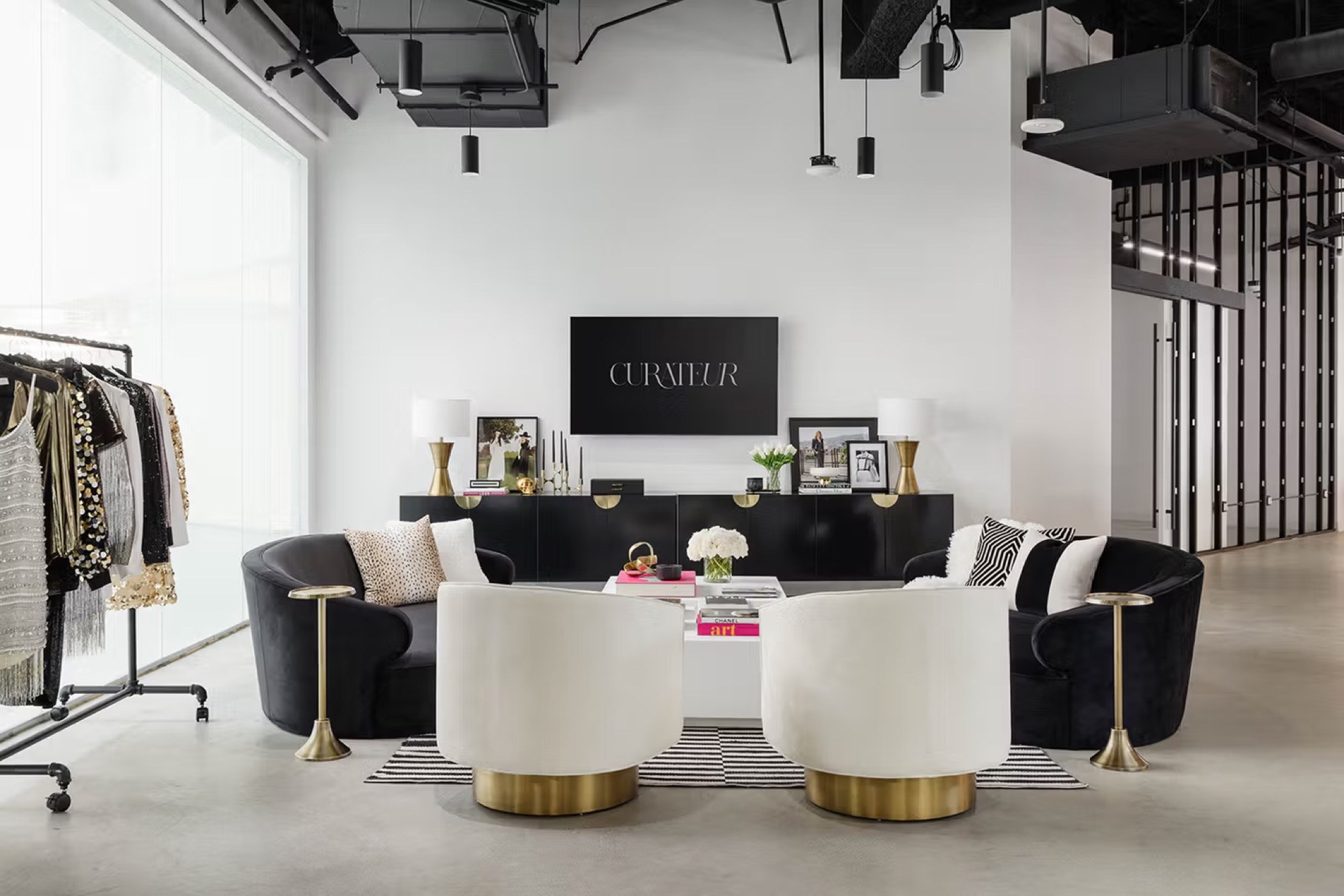 Curateur Offices Residence · Design by K.L. Fischer for Havenly
