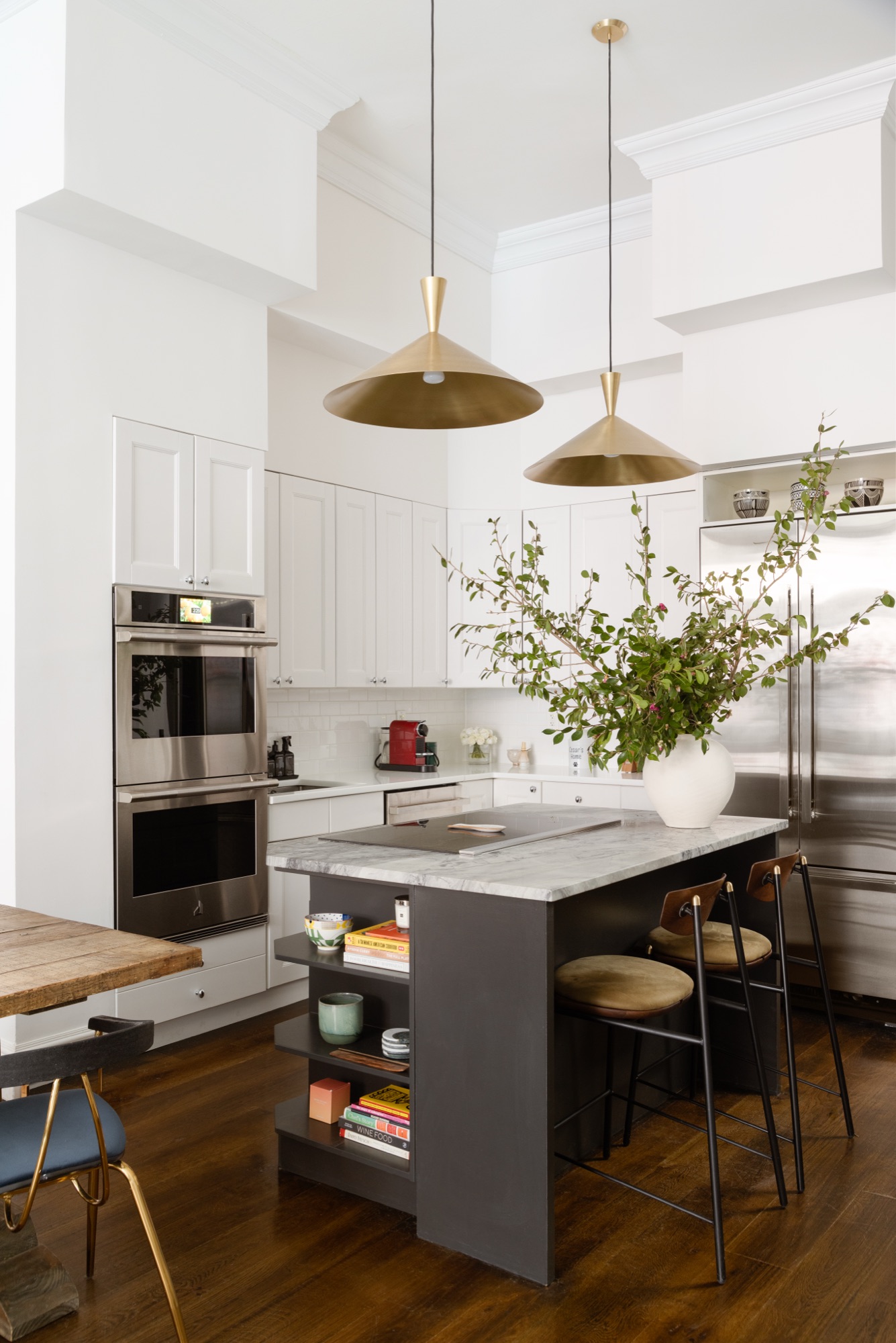 Tunde Oyeneyin Residence · Design by K.L. Fischer for Havenly